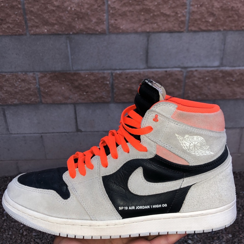 Jordan 1 Retro High “Neutral Grey Hyper Crimson”